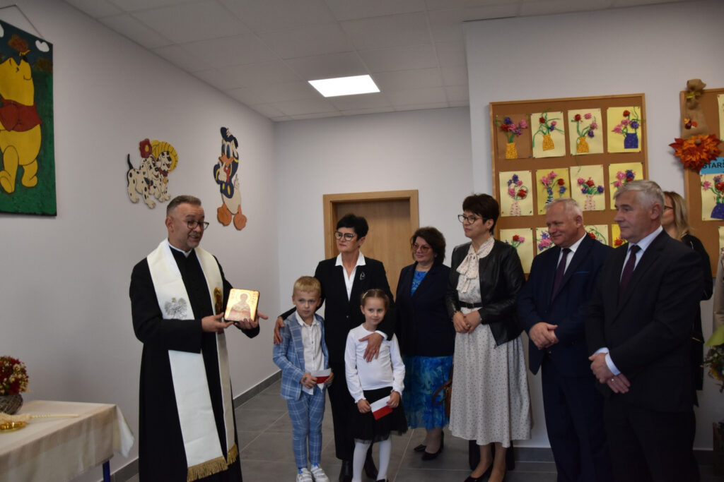 Uroczyste otwarcie przedszkola z oddziałem żłobkowym w Starym Cykarzewie!